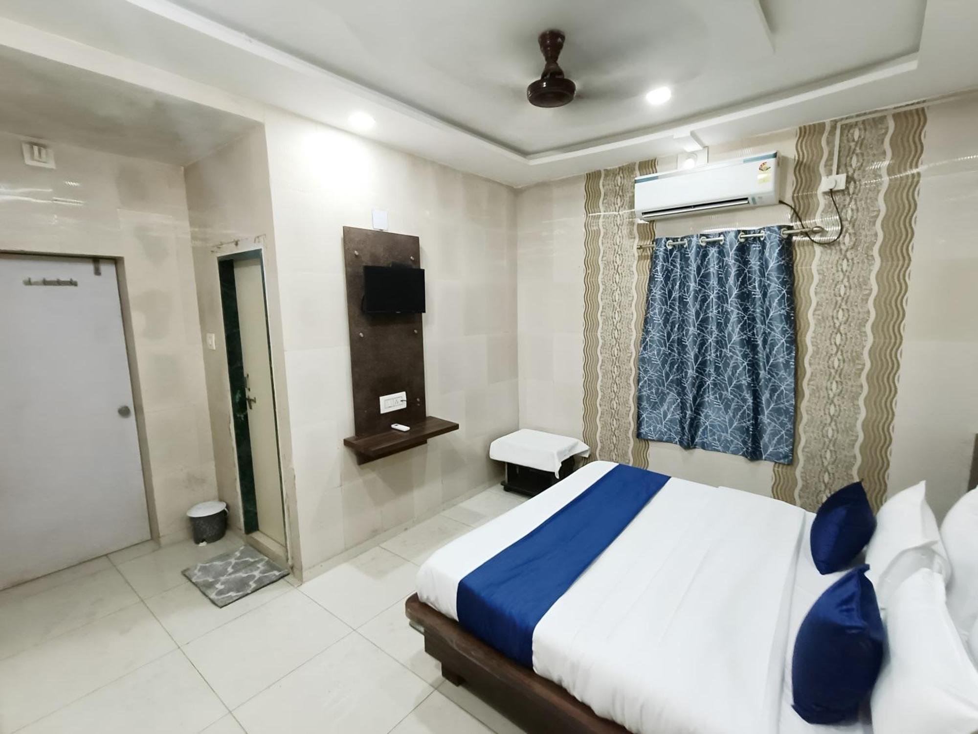 Hotel Shree Nath - 200 Meters From Dwarkadhish Temple Bagian luar foto