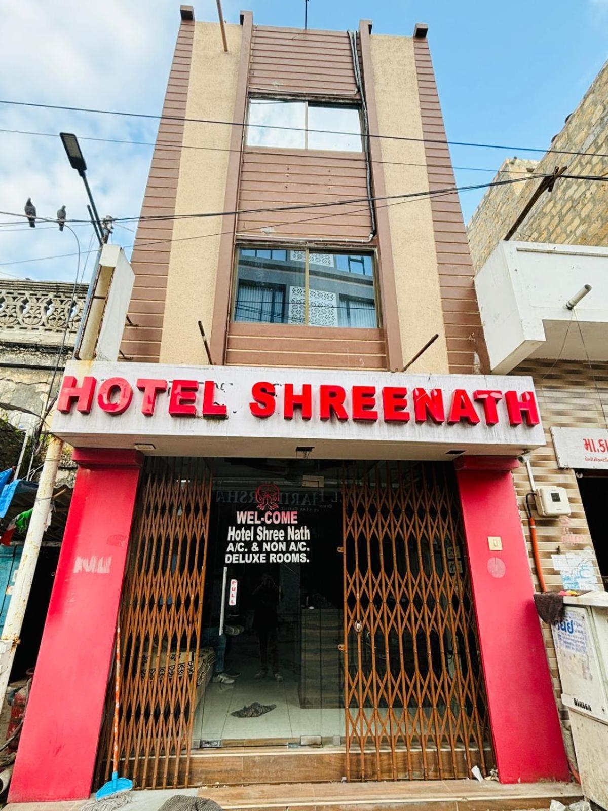 Hotel Shree Nath - 200 Meters From Dwarkadhish Temple Bagian luar foto
